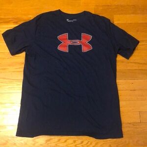 UA loose tee